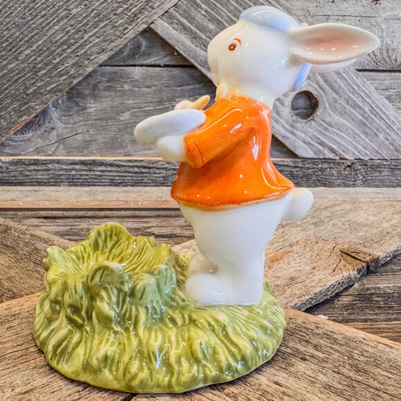 2005 Ceramic Easter Bunny Artist Egg Holder Figurine, Target Brand - Picture 7 of 8